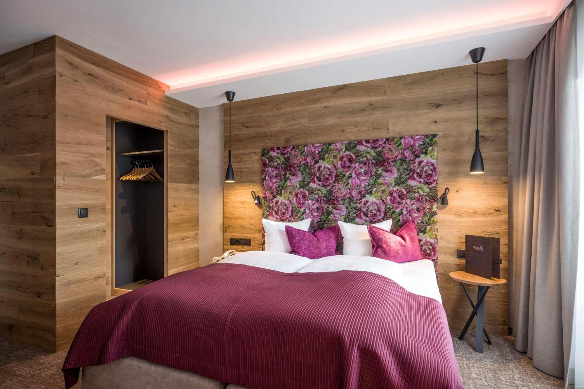 Hotel Jaegerhof Майерхофен Екстериор снимка